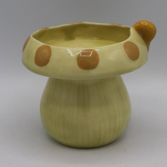 Vintage 1982 Ceramic Mushroom Vase With Small Handle - Picture 3 of 9